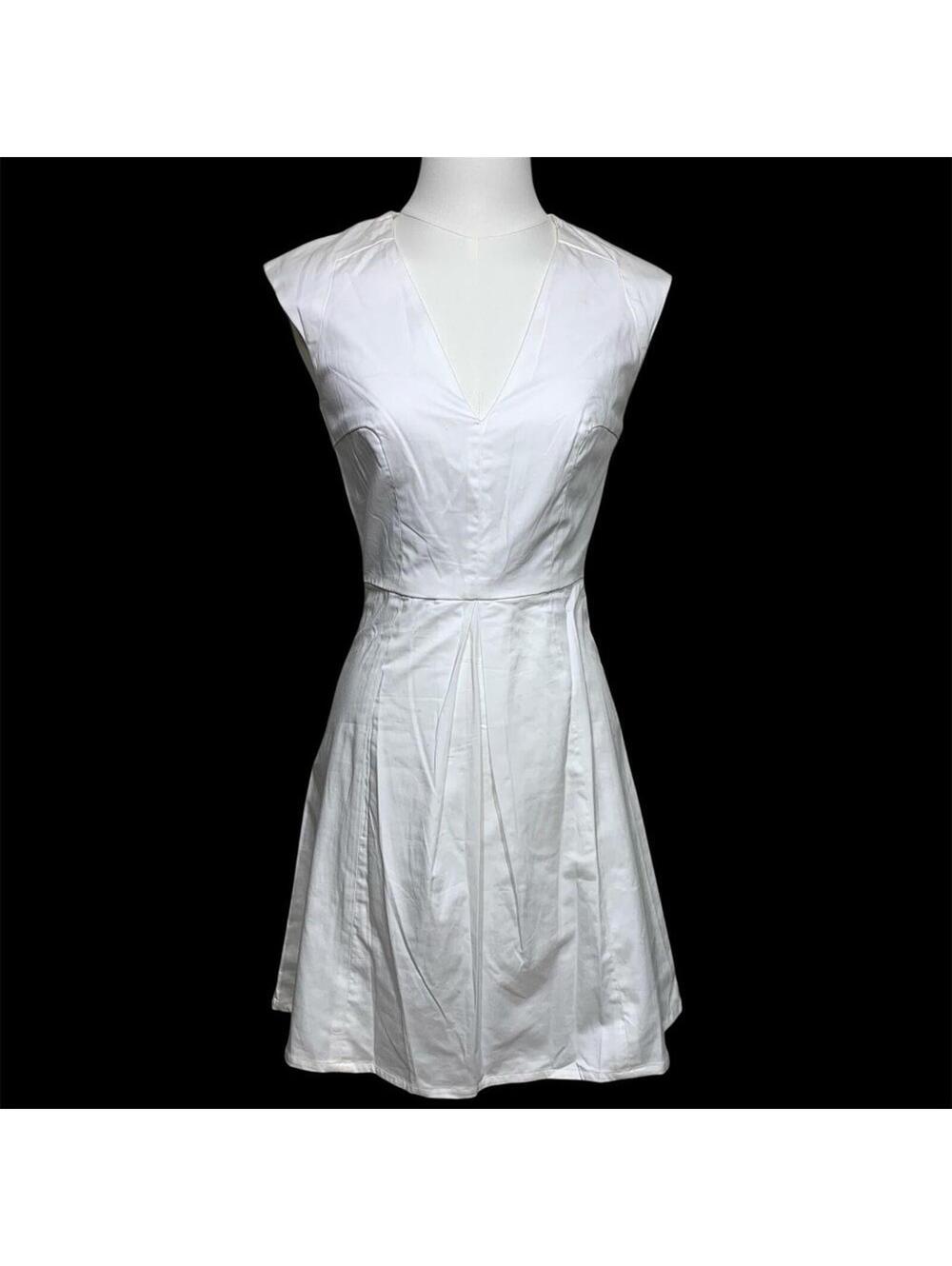 French Connection Dress Womens 0 White V-Neck Pleated Fit and Flare Mini Sleevel